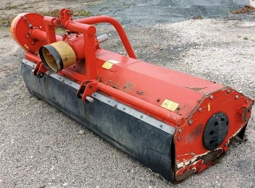 Dücker PMK21 2017 Frontmulchgerät Mulcher Mulchgerät Traktor - Καταστροφέας με σφυριά: φωτογραφία 5 Dücker PMK21 2017 Frontmulchgerät Mulcher Mulchgerät Traktor - Καταστροφέας με σφυριά: φωτογραφία 5