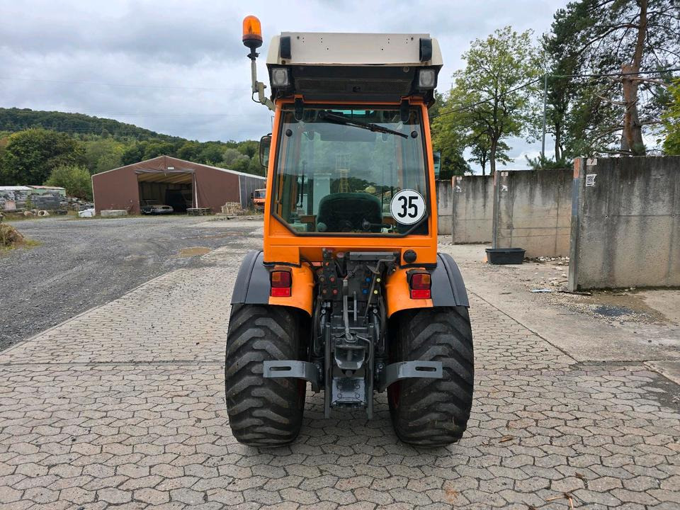 Fendt 206V Schmalspurtraktor Traktor Schlepper Weinbergtraktor 206 208 210 Farmer Favorit Obstbau Weinbau - Τρακτέρ: φωτογραφία 5 Fendt 206V Schmalspurtraktor Traktor Schlepper Weinbergtraktor 206 208 210 Farmer Favorit Obstbau Weinbau - Τρακτέρ: φωτογραφία 5