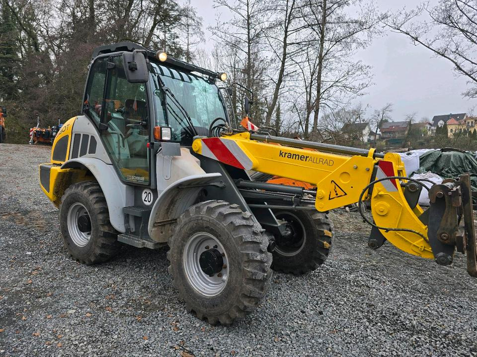 Kramer 680T Radlader 1360 Stunden Teleskoplader Radteleskoplader Teleskopradlader 580T 480T 680 580 480 - Τηλεσκοπικός μπροστινός φορτωτής: φωτογραφία 1 Kramer 680T Radlader 1360 Stunden Teleskoplader Radteleskoplader Teleskopradlader 580T 480T 680 580 480 - Τηλεσκοπικός μπροστινός φορτωτής: φωτογραφία 1