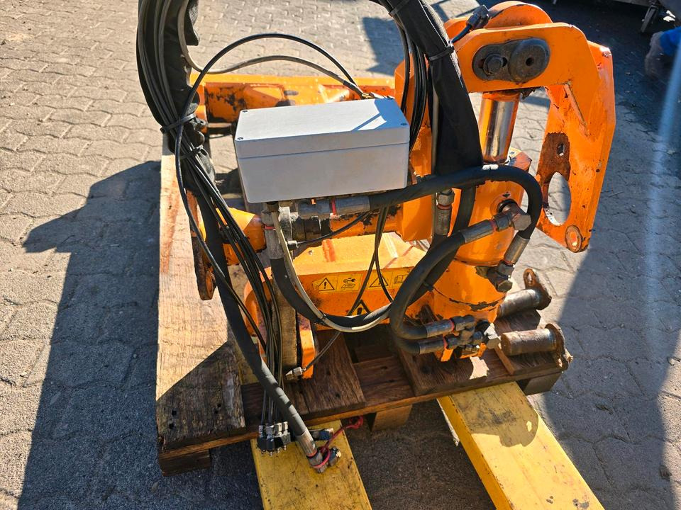 Mulag TR Torsionsrahmen Unimog 405 U300 300 U 400 500 Mercedes-Benz Böschungsmäher Böschungsmulcher Mähausleger FME 600 700 MKM FMK - Καταστροφέας με βραχίονα: φωτογραφία 5 Mulag TR Torsionsrahmen Unimog 405 U300 300 U 400 500 Mercedes-Benz Böschungsmäher Böschungsmulcher Mähausleger FME 600 700 MKM FMK - Καταστροφέας με βραχίονα: φωτογραφία 5