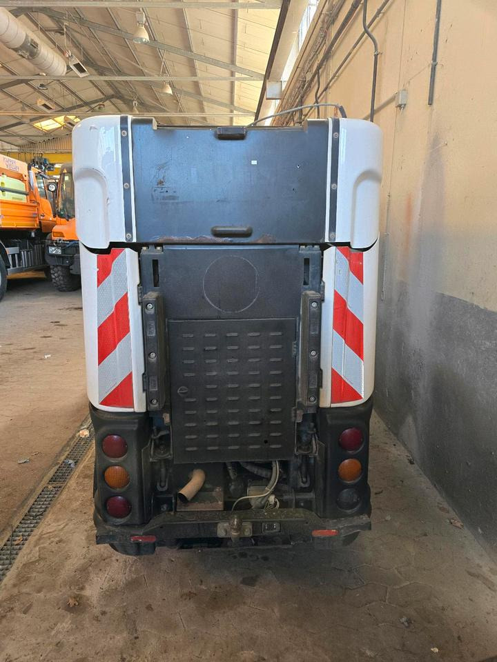 Nilfisk City Ranger 3500 Kehrmaschine Straßenkehrmaschine mit Schmidt Bediendisplay Hako Kehreinheit - Σάρωθρο δρόμων: φωτογραφία 4 Nilfisk City Ranger 3500 Kehrmaschine Straßenkehrmaschine mit Schmidt Bediendisplay Hako Kehreinheit - Σάρωθρο δρόμων: φωτογραφία 4