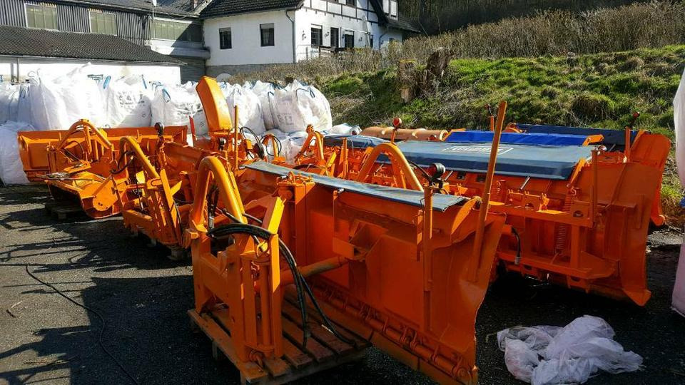 Schneepflug Schmidt Beilhack Winterdienst unimog Schneeschild - Εκχιονιστικό μαχαίρι: φωτογραφία 1 Schneepflug Schmidt Beilhack Winterdienst unimog Schneeschild - Εκχιονιστικό μαχαίρι: φωτογραφία 1