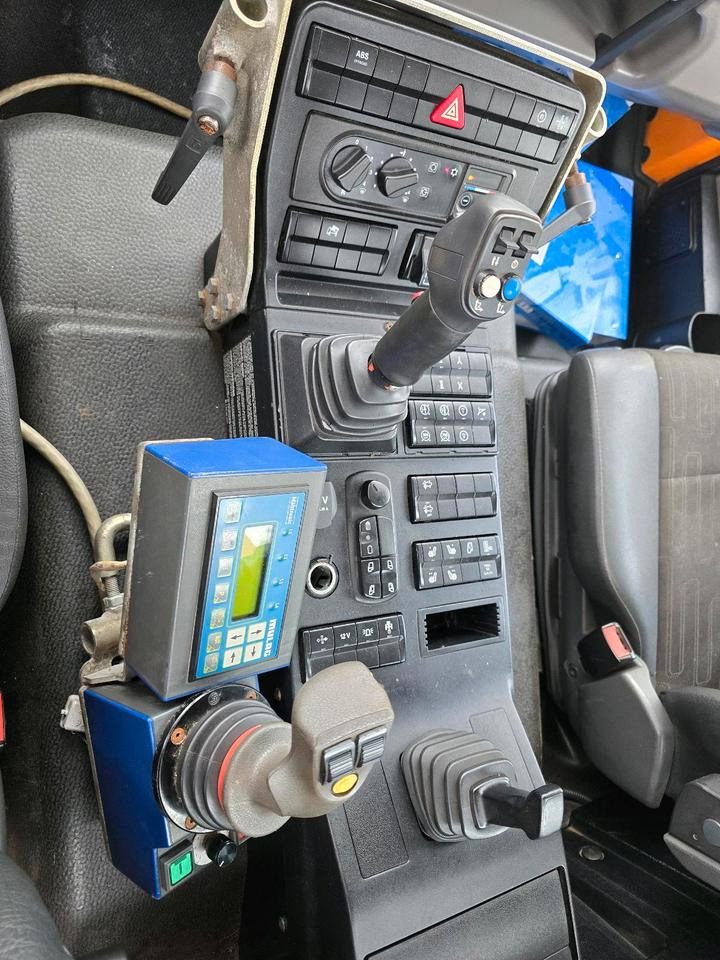 Κοινοτικο όχημα/ Ειδικό όχημα Unimog U423 NKS-Z-UGE-43 Mercedes-Benz 405/10 405/12 UGE Mercedes-Benz U 318 323 327 423 427 429 430 EasyDrive Variopilot: φωτογραφία 14
