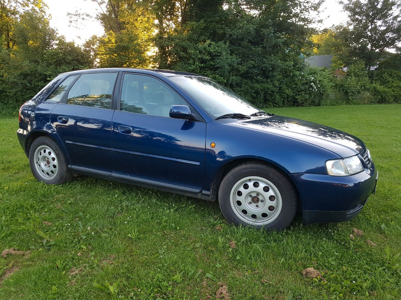 Audi A3 1.9TDI *4-TÜREN*KLIMAAUTOMATIK*AHK* - Αυτοκίνητο: φωτογραφία 2 Audi A3 1.9TDI *4-TÜREN*KLIMAAUTOMATIK*AHK* - Αυτοκίνητο: φωτογραφία 2