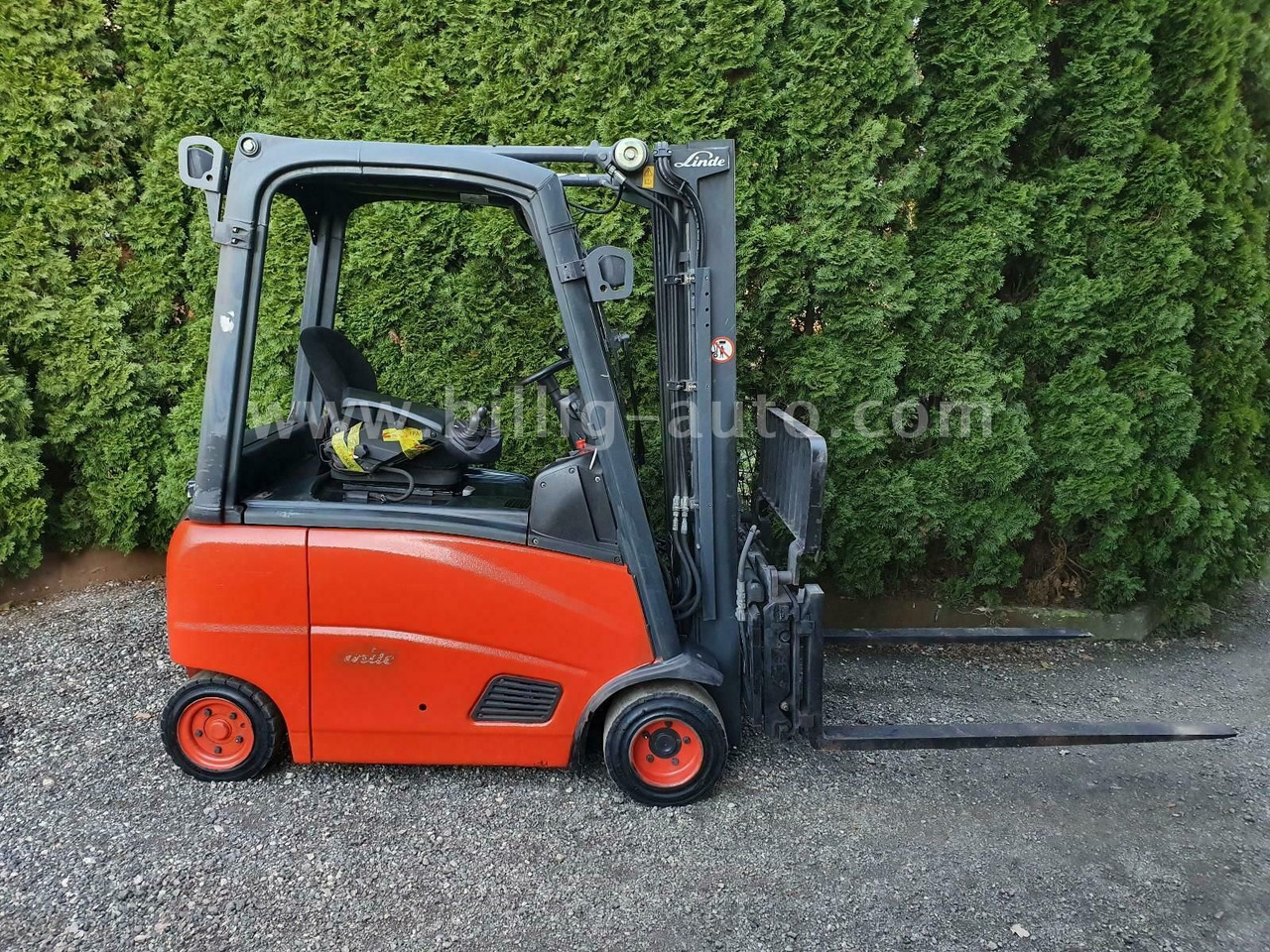 Linde E18 PH 4-Rad Seitenschieber*Zinkenverstellung* - Ηλεκτροκίνητο περονοφόρο: φωτογραφία 3 Linde E18 PH 4-Rad Seitenschieber*Zinkenverstellung* - Ηλεκτροκίνητο περονοφόρο: φωτογραφία 3