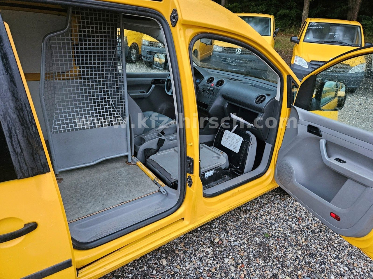 Volkswagen Caddy 2.0SDI*2xSchiebetüre*1.Hand* - Μικρό βαν: φωτογραφία 4 Volkswagen Caddy 2.0SDI*2xSchiebetüre*1.Hand* - Μικρό βαν: φωτογραφία 4