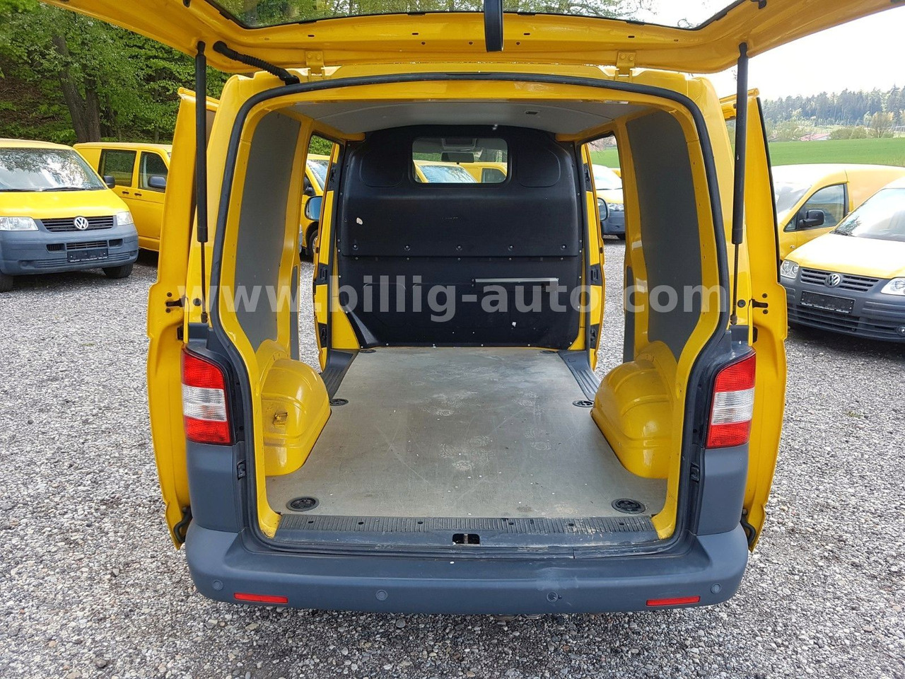 Station wagon Volkswagen T5 Transporter 2.0TDI EU5 Bulli 1.Hand: φωτογραφία 9 Station wagon Volkswagen T5 Transporter 2.0TDI EU5 Bulli 1.Hand: φωτογραφία 9