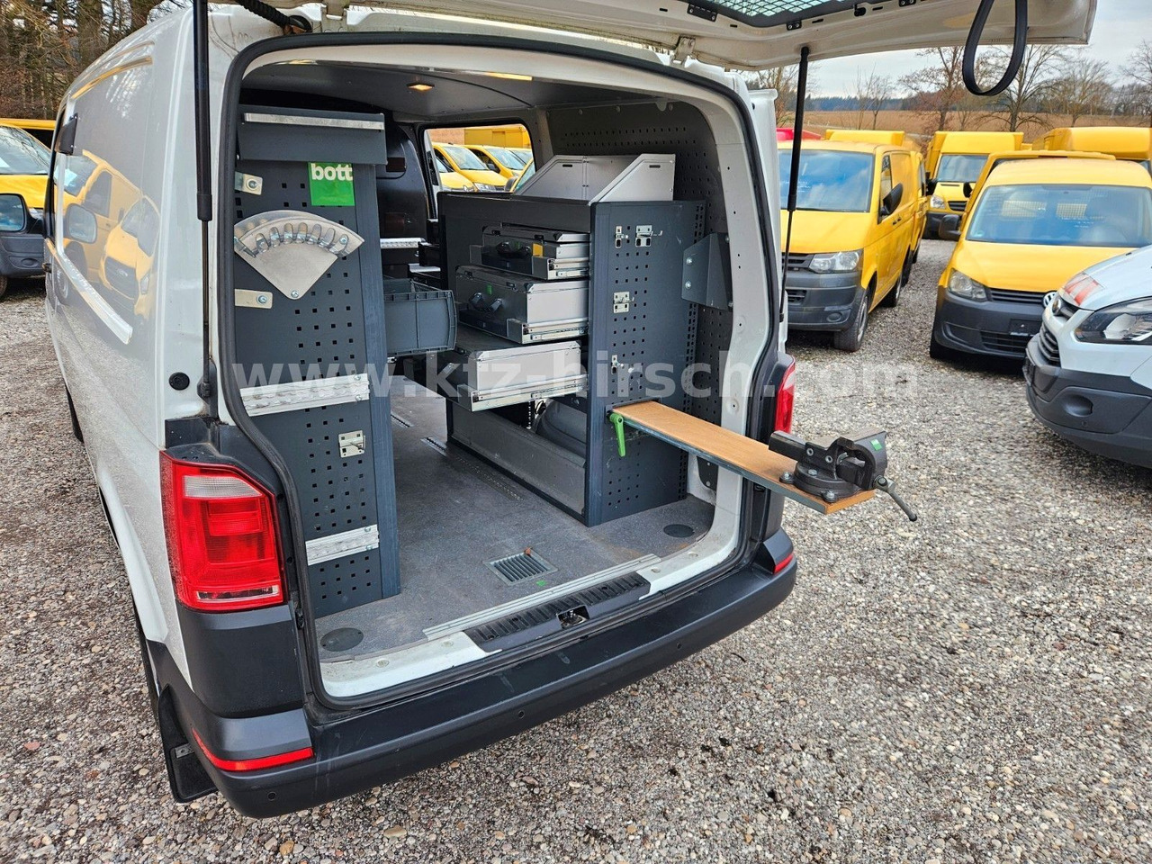 Volkswagen T6 Automatik/ DSG Sortimo Stdhzg Behindertenger. - Επιβατικό βαν: φωτογραφία 1 Volkswagen T6 Automatik/ DSG Sortimo Stdhzg Behindertenger. - Επιβατικό βαν: φωτογραφία 1