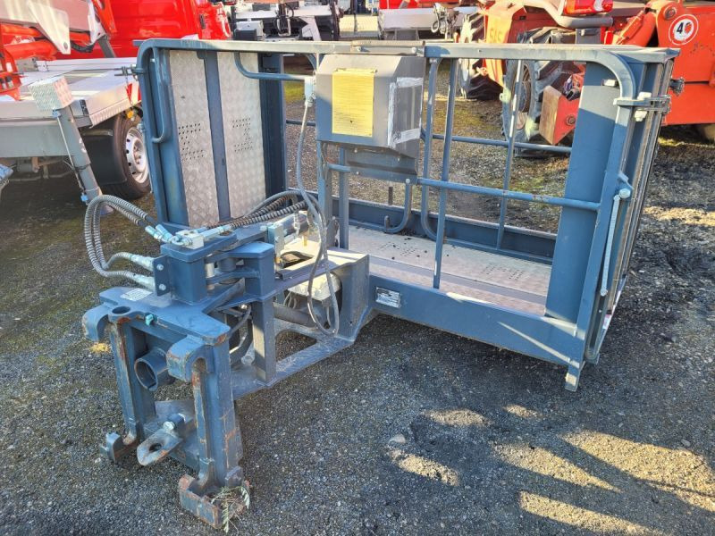 Merlo Basket Kosz rozkładany do ładowarki obrotowej lub sztywnej Panoramic Merlo PTE 300 kg - Παρελκόμενα για Τηλεσκοπικός μπροστινός φορτωτής: φωτογραφία 4 Merlo Basket Kosz rozkładany do ładowarki obrotowej lub sztywnej Panoramic Merlo PTE 300 kg - Παρελκόμενα για Τηλεσκοπικός μπροστινός φορτωτής: φωτογραφία 4