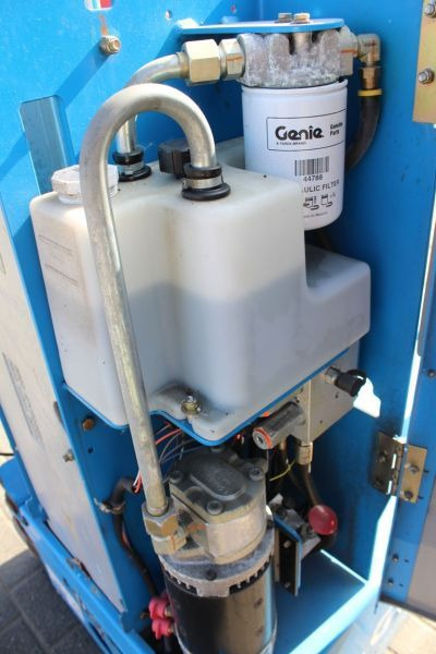 Leasing  podnośnik koszowy masztowy elektryczny 8 m Genie GR20 podnośnik koszowy masztowy elektryczny 8 m Genie GR20: φωτογραφία 10