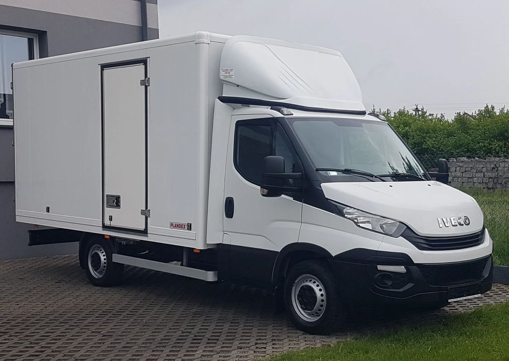 Iveco DAILY 3,0 KLIMA 8EP KONTENER 4,22x2,10x2,11 AC KRAJOWY DMC 3500 KG 35S15 - Επαγγελματικό αυτοκίνητο κόφα: φωτογραφία 1 Iveco DAILY 3,0 KLIMA 8EP KONTENER 4,22x2,10x2,11 AC KRAJOWY DMC 3500 KG 35S15 - Επαγγελματικό αυτοκίνητο κόφα: φωτογραφία 1