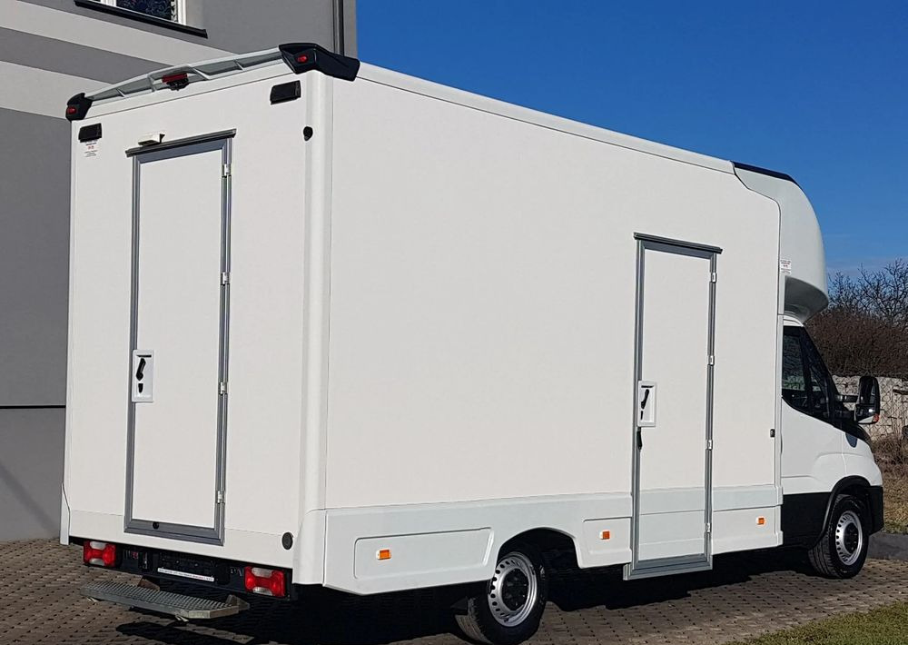 Iveco DAILY KONTENER NISKOPODŁOGOWY 4,43x2,23x2,42 SKLEP FOODTRUCK BAR KLIMA KONIOWÓZ KAMPER - Αυτοκινούμενη καντίνα: φωτογραφία 4 Iveco DAILY KONTENER NISKOPODŁOGOWY 4,43x2,23x2,42 SKLEP FOODTRUCK BAR KLIMA KONIOWÓZ KAMPER - Αυτοκινούμενη καντίνα: φωτογραφία 4