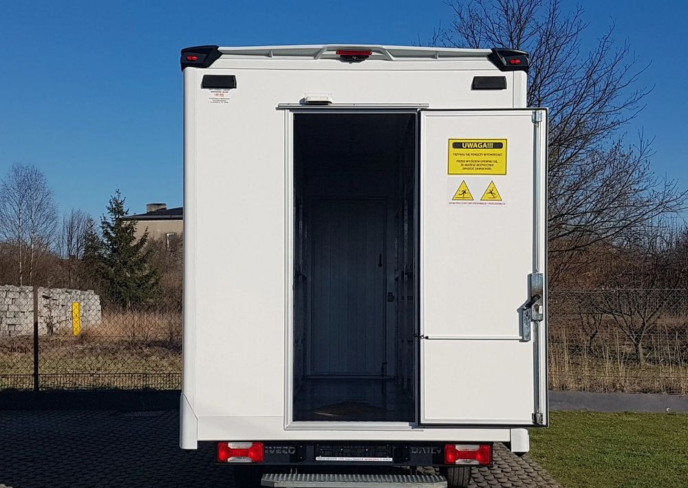 Iveco DAILY KONTENER NISKOPODŁOGOWY 4,43x2,23x2,42 SKLEP FOODTRUCK BAR KLIMA KONIOWÓZ KAMPER - Αυτοκινούμενη καντίνα: φωτογραφία 5 Iveco DAILY KONTENER NISKOPODŁOGOWY 4,43x2,23x2,42 SKLEP FOODTRUCK BAR KLIMA KONIOWÓZ KAMPER - Αυτοκινούμενη καντίνα: φωτογραφία 5
