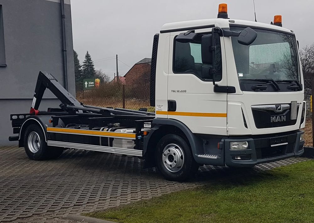 MAN TGL 12.220 HAKOWIEC 4X2 KLIMA DO KONTENERÓW MANUAL 12T - Φορτηγό φόρτωσης γάντζου: φωτογραφία 5 MAN TGL 12.220 HAKOWIEC 4X2 KLIMA DO KONTENERÓW MANUAL 12T - Φορτηγό φόρτωσης γάντζου: φωτογραφία 5