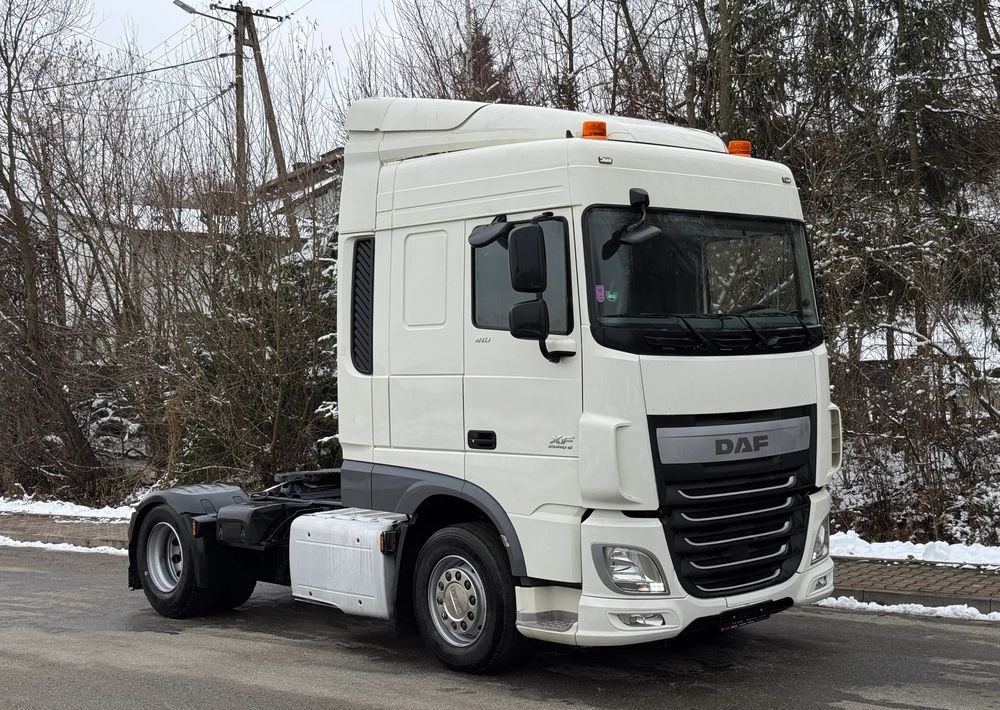 DAF * DAF XF 106 * SPROWADZONY * SUPER STAN CIĄGNIK SIODŁOWY Euro 6 - Τράκτορας: φωτογραφία 2 DAF * DAF XF 106 * SPROWADZONY * SUPER STAN CIĄGNIK SIODŁOWY Euro 6 - Τράκτορας: φωτογραφία 2