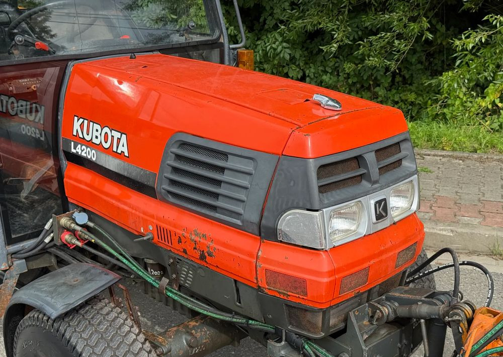 Kubota * Traktor KUBOTA L4200 * 4x4 * Pług Piaskarka * Wałek Przód Tył * Sprowadzony* Zimowe Utrzymanie - Τρακτέρ: φωτογραφία 5 Kubota * Traktor KUBOTA L4200 * 4x4 * Pług Piaskarka * Wałek Przód Tył * Sprowadzony* Zimowe Utrzymanie - Τρακτέρ: φωτογραφία 5