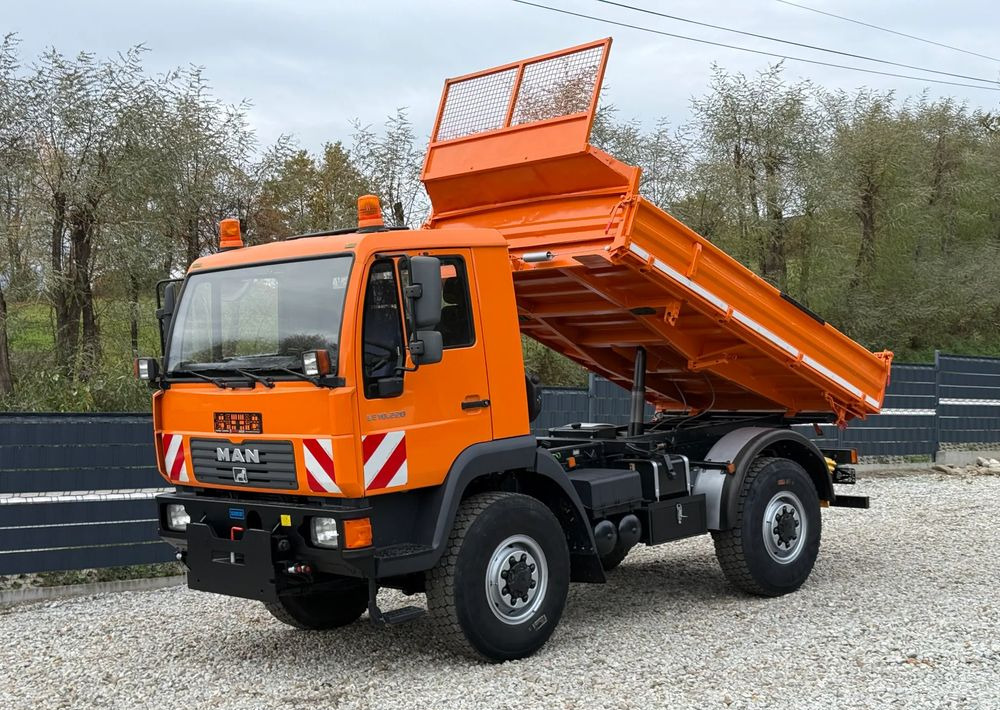 MAN * MAN 10-220 * Wywrotka Kiper Meiller * 4x4 * Zimowe Utrzymanie * Unimog * - Φορτηγό ανατρεπόμενο: φωτογραφία 1 MAN * MAN 10-220 * Wywrotka Kiper Meiller * 4x4 * Zimowe Utrzymanie * Unimog * - Φορτηγό ανατρεπόμενο: φωτογραφία 1