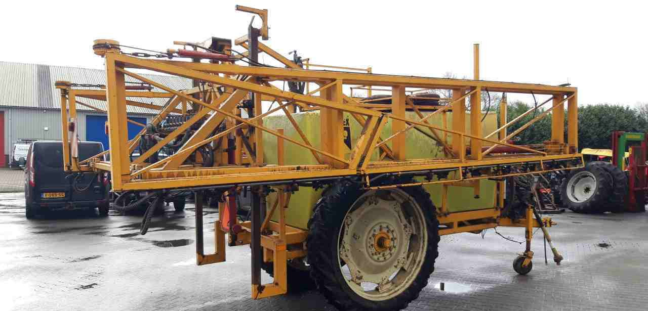 Dubex Vector 33 m. 3200 l. veldspuiten - Συρόμενο ψεκαστικό: φωτογραφία 3 Dubex Vector 33 m. 3200 l. veldspuiten - Συρόμενο ψεκαστικό: φωτογραφία 3