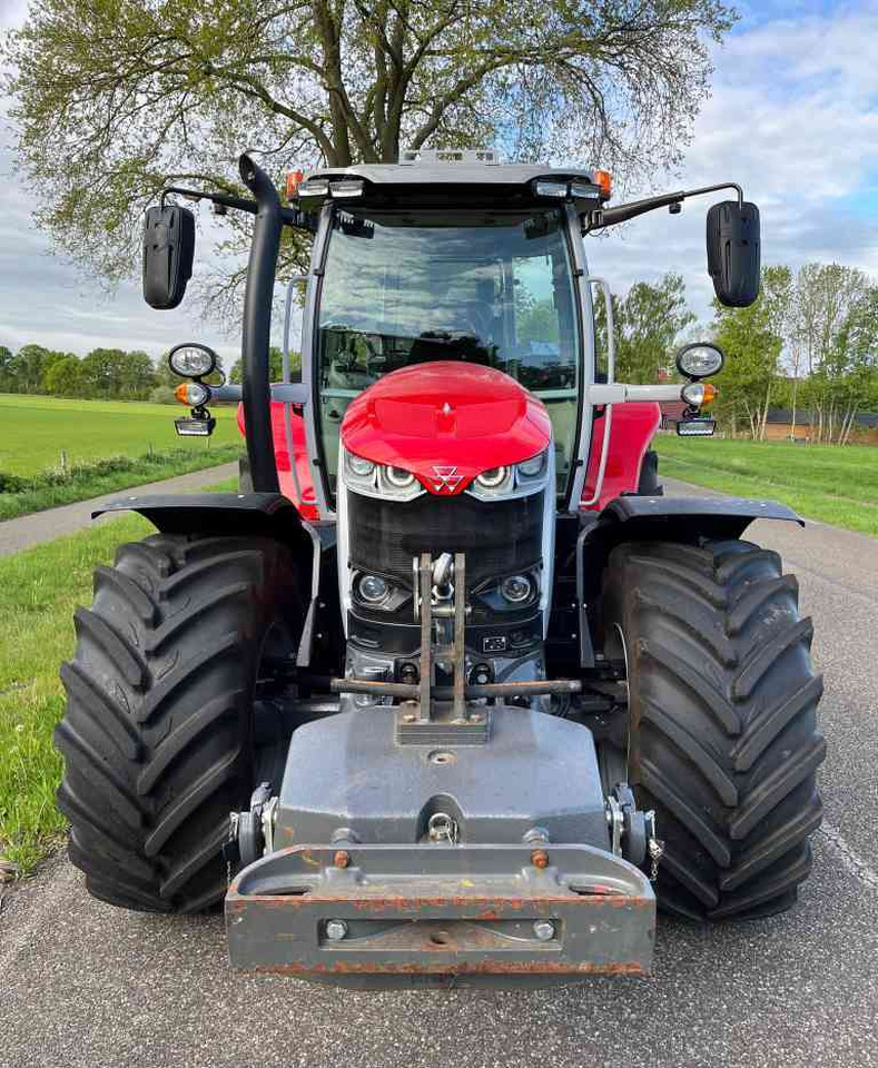 Massey Ferguson 6S.165 Dyna-6 Efficient - Τρακτέρ: φωτογραφία 3 Massey Ferguson 6S.165 Dyna-6 Efficient - Τρακτέρ: φωτογραφία 3