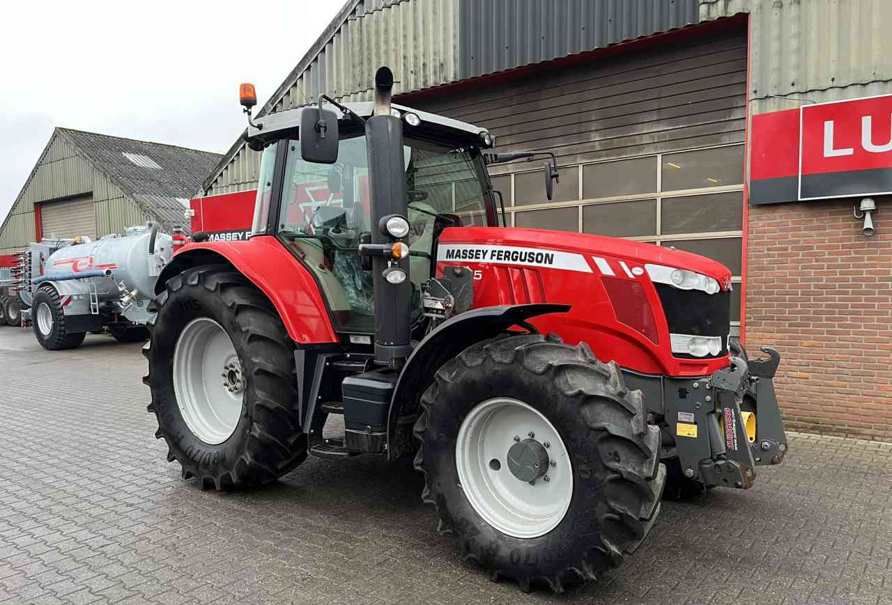 Massey Ferguson 7715 Dyna-6 Efficient Tractoren - Τρακτέρ: φωτογραφία 2 Massey Ferguson 7715 Dyna-6 Efficient Tractoren - Τρακτέρ: φωτογραφία 2