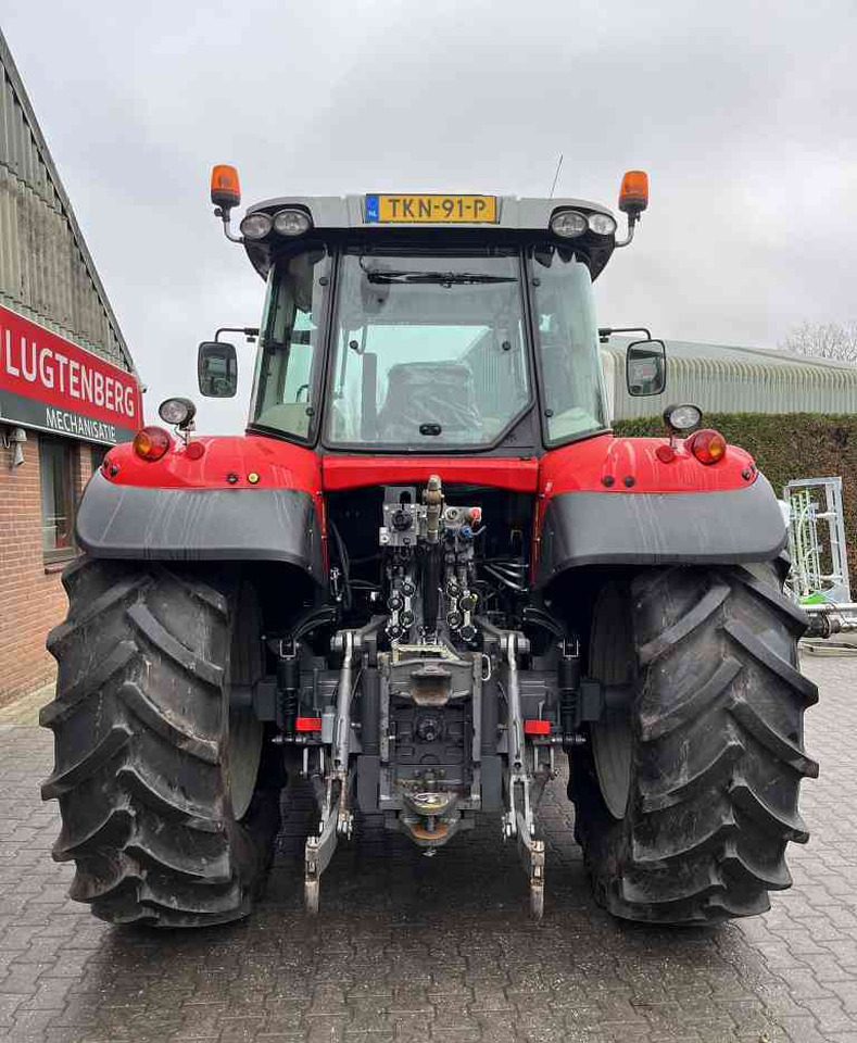 Massey Ferguson 7715 Dyna-6 Efficient Tractoren - Τρακτέρ: φωτογραφία 5 Massey Ferguson 7715 Dyna-6 Efficient Tractoren - Τρακτέρ: φωτογραφία 5