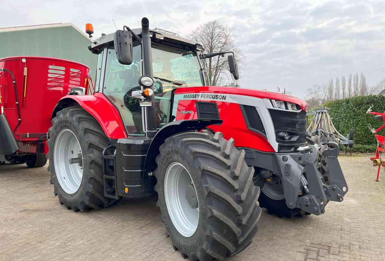 Massey Ferguson 7S.210 Dyna-VT Exclusive Tractoren - Τρακτέρ: φωτογραφία 1 Massey Ferguson 7S.210 Dyna-VT Exclusive Tractoren - Τρακτέρ: φωτογραφία 1
