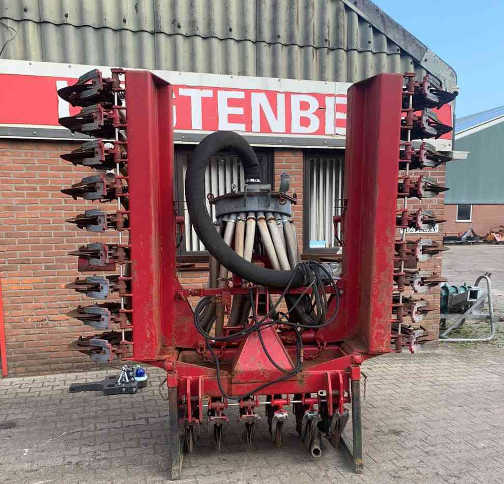 Vredo Graslandbemester, injecteur, mestverwerking - Μπεκ λυμάτων: φωτογραφία 1 Vredo Graslandbemester, injecteur, mestverwerking - Μπεκ λυμάτων: φωτογραφία 1