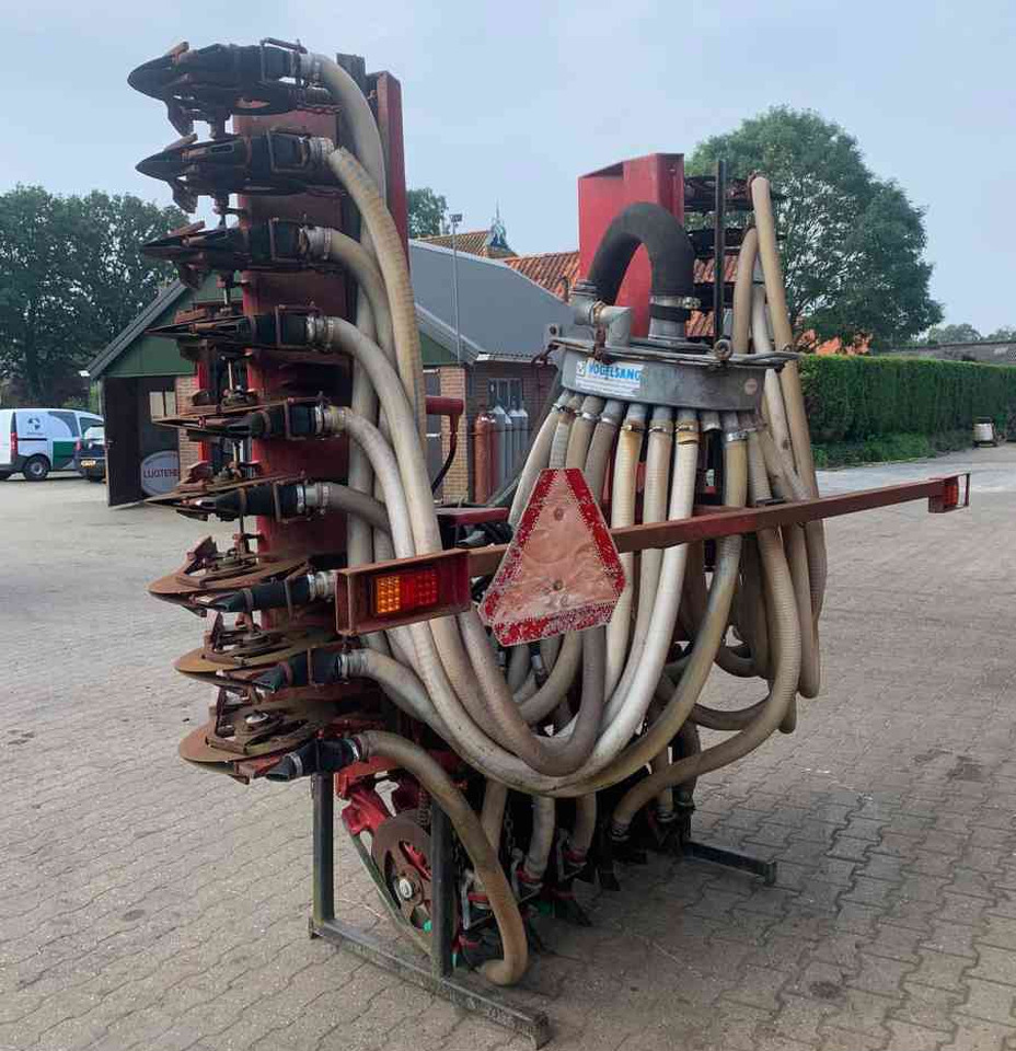 Vredo Graslandbemester, injecteur, mestverwerking - Μπεκ λυμάτων: φωτογραφία 3 Vredo Graslandbemester, injecteur, mestverwerking - Μπεκ λυμάτων: φωτογραφία 3