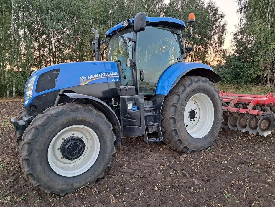 Ciągnik New Holland T7 200 RANGE COMMAND - Τρακτέρ: φωτογραφία 4 Ciągnik New Holland T7 200 RANGE COMMAND - Τρακτέρ: φωτογραφία 4