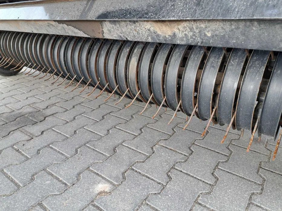 New Holland roll-belt 150 cropcutter - Χορτοδετική μηχανή στρόγγυλης μπάλας: φωτογραφία 4 New Holland roll-belt 150 cropcutter - Χορτοδετική μηχανή στρόγγυλης μπάλας: φωτογραφία 4