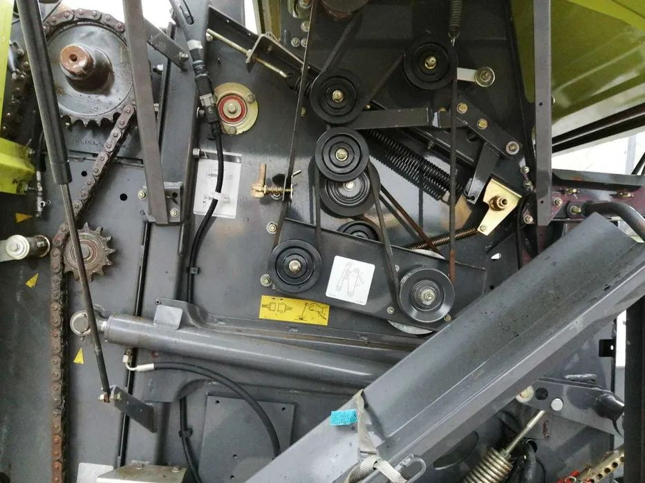 Prasa rolująca Claas Rollant 374 - Χορτοδετική μηχανή στρόγγυλης μπάλας: φωτογραφία 5 Prasa rolująca Claas Rollant 374 - Χορτοδετική μηχανή στρόγγυλης μπάλας: φωτογραφία 5