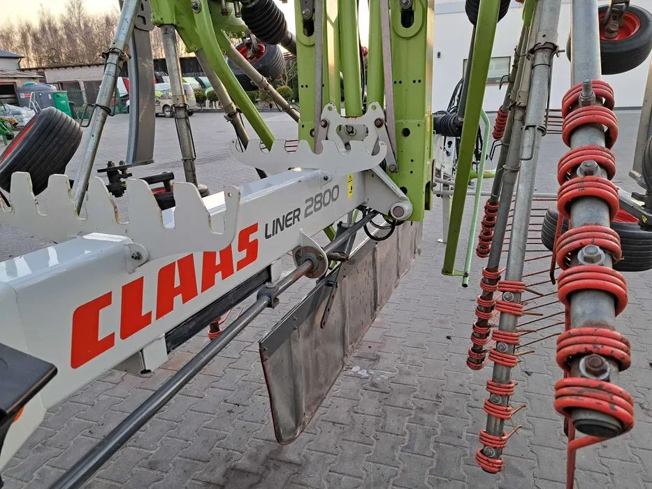 Zgrabiarka Claas liner 2800 - Χορτοσυλλέκτης: φωτογραφία 5 Zgrabiarka Claas liner 2800 - Χορτοσυλλέκτης: φωτογραφία 5