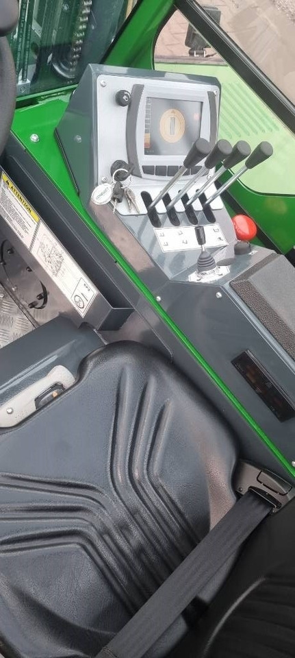 Combilift CBE 2500 - 4-κίνητα ανυψωτικό στενών δρόμων: φωτογραφία 3 Combilift CBE 2500 - 4-κίνητα ανυψωτικό στενών δρόμων: φωτογραφία 3