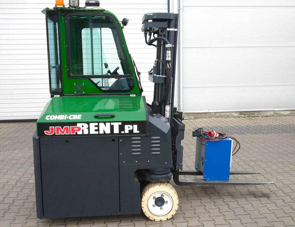 Combilift CBE 2500 - 4-κίνητα ανυψωτικό στενών δρόμων: φωτογραφία 1 Combilift CBE 2500 - 4-κίνητα ανυψωτικό στενών δρόμων: φωτογραφία 1