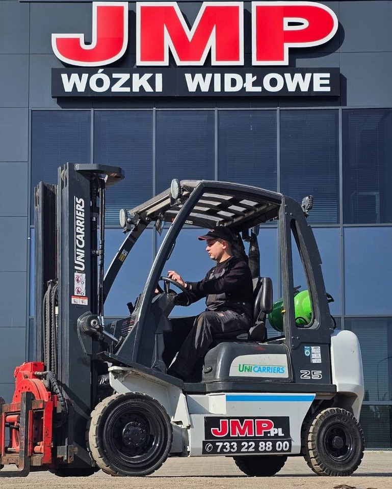 UniCarriers U1D2A25LQ DX25 LPG - Υγραεριοκίνητο περονοφόρο: φωτογραφία 3 UniCarriers U1D2A25LQ DX25 LPG - Υγραεριοκίνητο περονοφόρο: φωτογραφία 3