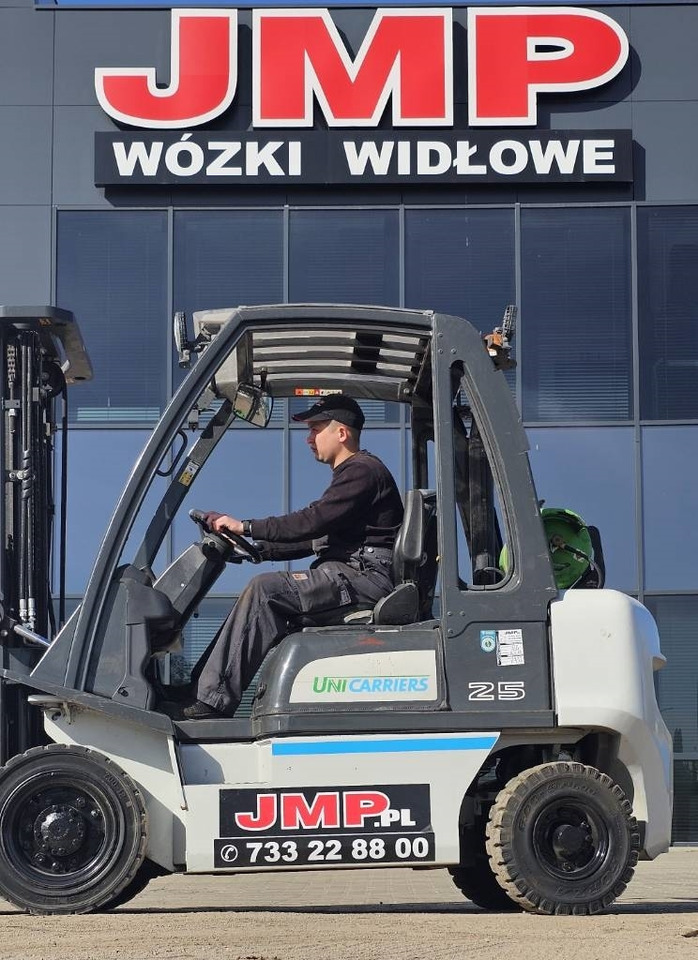UniCarriers U1D2A25LQ DX25 LPG - Υγραεριοκίνητο περονοφόρο: φωτογραφία 4 UniCarriers U1D2A25LQ DX25 LPG - Υγραεριοκίνητο περονοφόρο: φωτογραφία 4