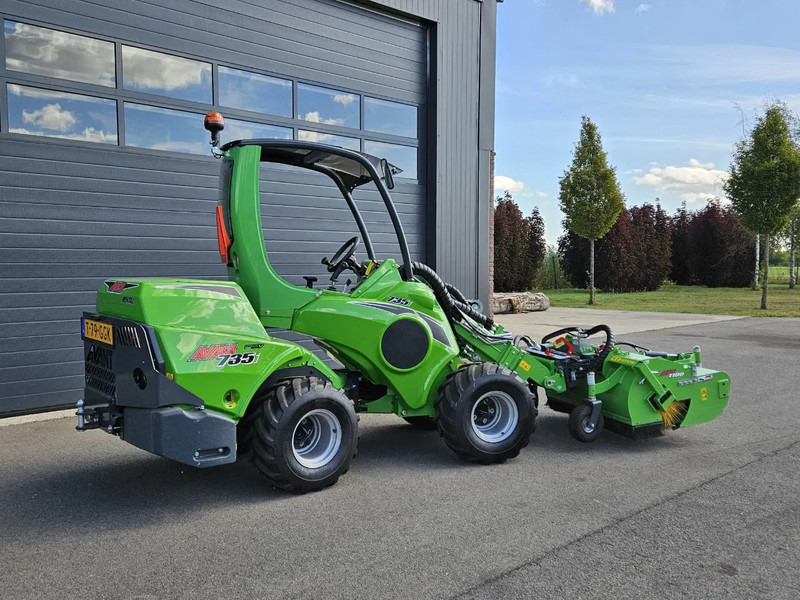 Avant 735i Rental mini-shovel - Ερπυστριοφόρος μικρός φορτωτής: φωτογραφία 3 Avant 735i Rental mini-shovel - Ερπυστριοφόρος μικρός φορτωτής: φωτογραφία 3