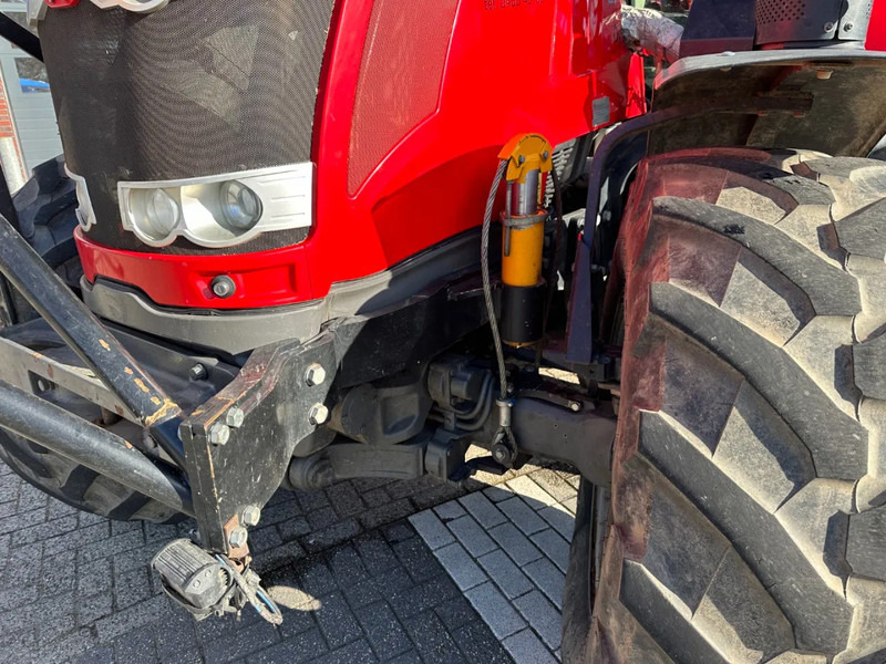 Massey Ferguson 6713S Dyna 6 - Τρακτέρ: φωτογραφία 5 Massey Ferguson 6713S Dyna 6 - Τρακτέρ: φωτογραφία 5