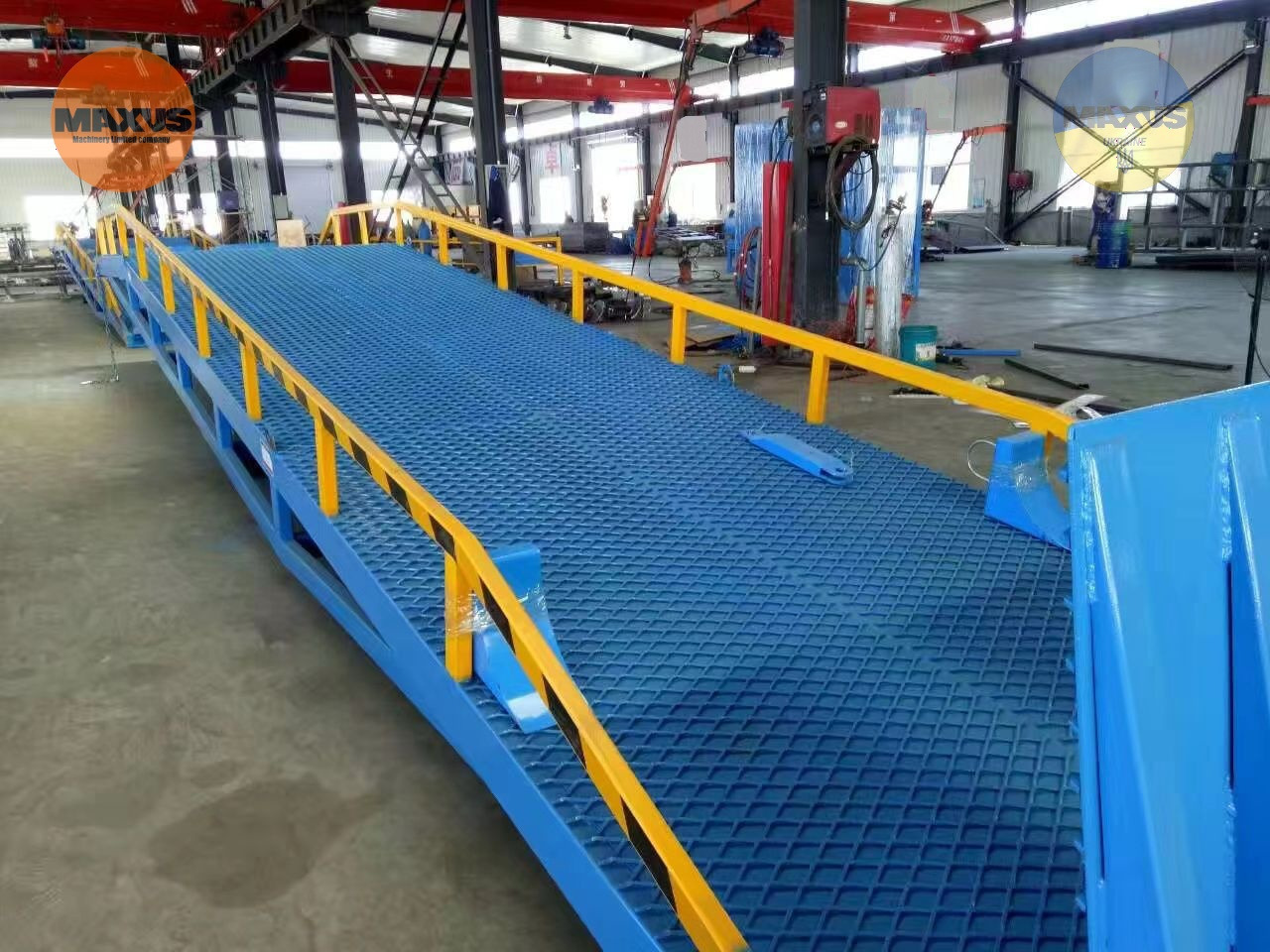 Maxus Mobilna Rampa załadunkowa 10ton/NEW mobile loading ramp with a capacity of 10 tons/NEUE mobile Ladebühne mit einer Kapazität von 10 Tonnen/Rampă mobilă de încărcare nouă cu capacitate de 10 tone/Maxus - Ράμπα φόρτωσης: φωτογραφία 3 Maxus Mobilna Rampa załadunkowa 10ton/NEW mobile loading ramp with a capacity of 10 tons/NEUE mobile Ladebühne mit einer Kapazität von 10 Tonnen/Rampă mobilă de încărcare nouă cu capacitate de 10 tone/Maxus - Ράμπα φόρτωσης: φωτογραφία 3