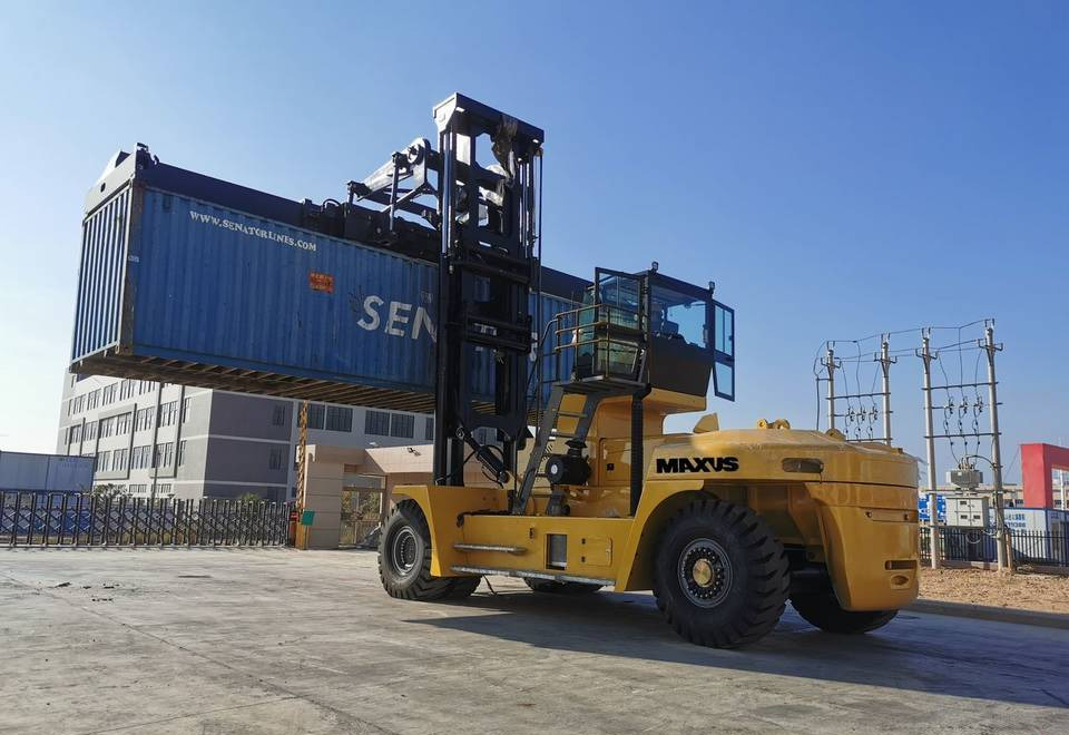 NEW KALMAR 40 TON Maxus Cummins Container Forklift | НОВИЙ KALMAR 40 ТОН Maxus Cummins візок для контейнерів вилковий - Χειριστές δοχείο: φωτογραφία 3 NEW KALMAR 40 TON Maxus Cummins Container Forklift | НОВИЙ KALMAR 40 ТОН Maxus Cummins візок для контейнерів вилковий - Χειριστές δοχείο: φωτογραφία 3