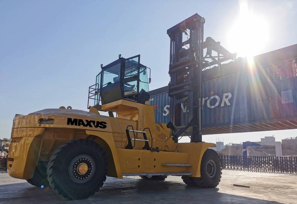 NEW KALMAR 40 TON Maxus Cummins Container Forklift | НОВИЙ KALMAR 40 ТОН Maxus Cummins візок для контейнерів вилковий - Χειριστές δοχείο: φωτογραφία 4 NEW KALMAR 40 TON Maxus Cummins Container Forklift | НОВИЙ KALMAR 40 ТОН Maxus Cummins візок для контейнерів вилковий - Χειριστές δοχείο: φωτογραφία 4