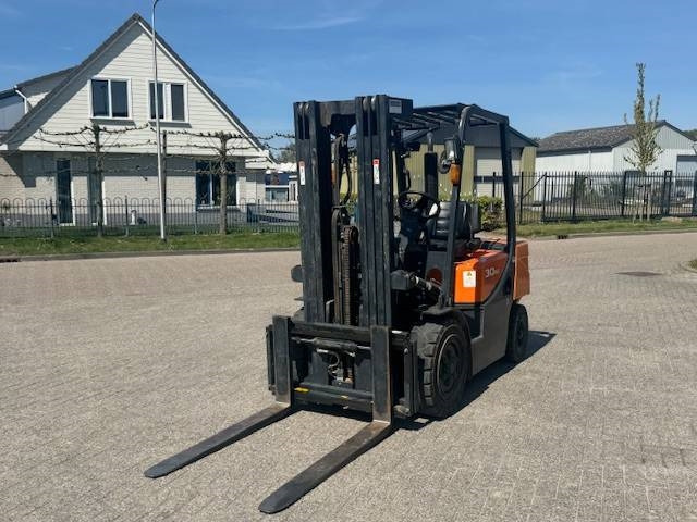 Doosan D30 Plus - Πετρελαιοκίνητο περονοφόρο: φωτογραφία 5 Doosan D30 Plus - Πετρελαιοκίνητο περονοφόρο: φωτογραφία 5