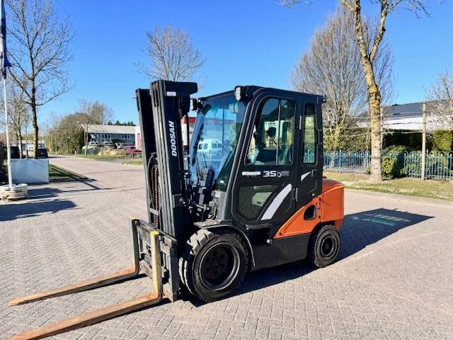 Doosan D35c Pro-7 - Πετρελαιοκίνητο περονοφόρο: φωτογραφία 3 Doosan D35c Pro-7 - Πετρελαιοκίνητο περονοφόρο: φωτογραφία 3