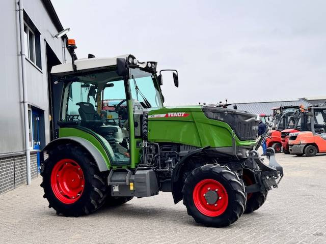 Fendt 209v Vario Gen3, Profi Plus, 210v, 211v - Τρακτέρ: φωτογραφία 4 Fendt 209v Vario Gen3, Profi Plus, 210v, 211v - Τρακτέρ: φωτογραφία 4