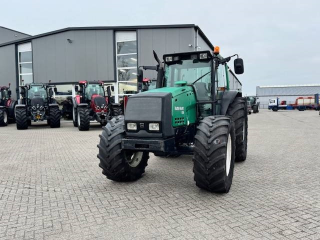 Valtra 8350 Hitech - Τρακτέρ: φωτογραφία 5 Valtra 8350 Hitech - Τρακτέρ: φωτογραφία 5