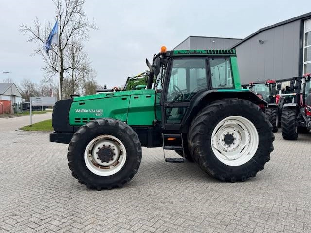 Valtra 8350 Hitech - Τρακτέρ: φωτογραφία 1 Valtra 8350 Hitech - Τρακτέρ: φωτογραφία 1