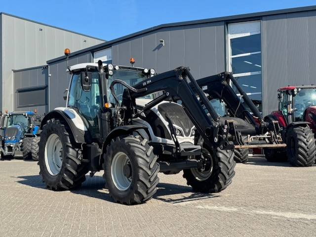 Valtra N104 Hitech5 met voorlader 4700 uur! - Τρακτέρ: φωτογραφία 2 Valtra N104 Hitech5 met voorlader 4700 uur! - Τρακτέρ: φωτογραφία 2