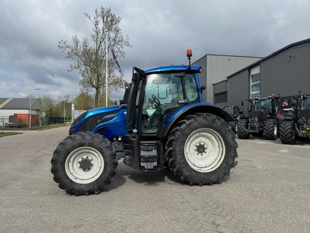 Valtra N134 Versu Smart Touch, GPS - Τρακτέρ: φωτογραφία 1 Valtra N134 Versu Smart Touch, GPS - Τρακτέρ: φωτογραφία 1