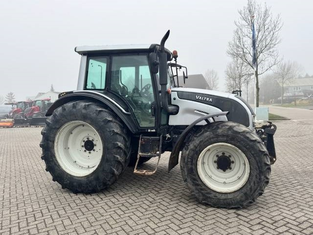 Valtra N141 hitech, Fronthef, Frontpto - Τρακτέρ: φωτογραφία 4 Valtra N141 hitech, Fronthef, Frontpto - Τρακτέρ: φωτογραφία 4
