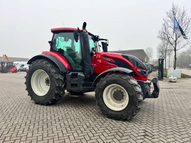 Valtra T144 Hitech - Τρακτέρ: φωτογραφία 3 Valtra T144 Hitech - Τρακτέρ: φωτογραφία 3